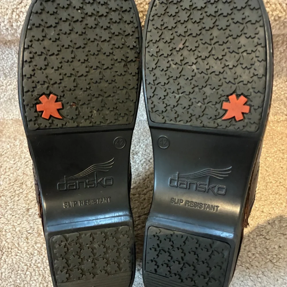 Hand Painted Danskos Womens Size 11 - Picture 5 of 8